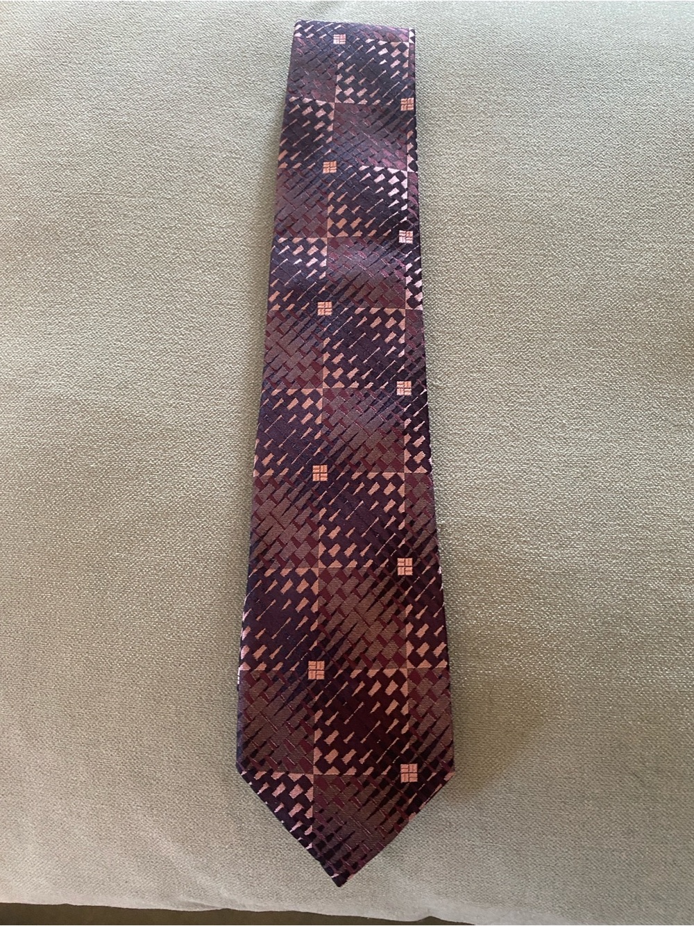 Vintage Hubert Milano 3” Silk Tie Purple Abstract Retro Hand Finished